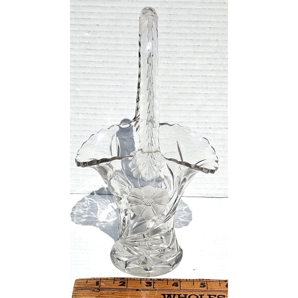 Vintage Clear Glass Basket With Floral Etching & Twisted Handle 9.75 In - Picture 9 of 11